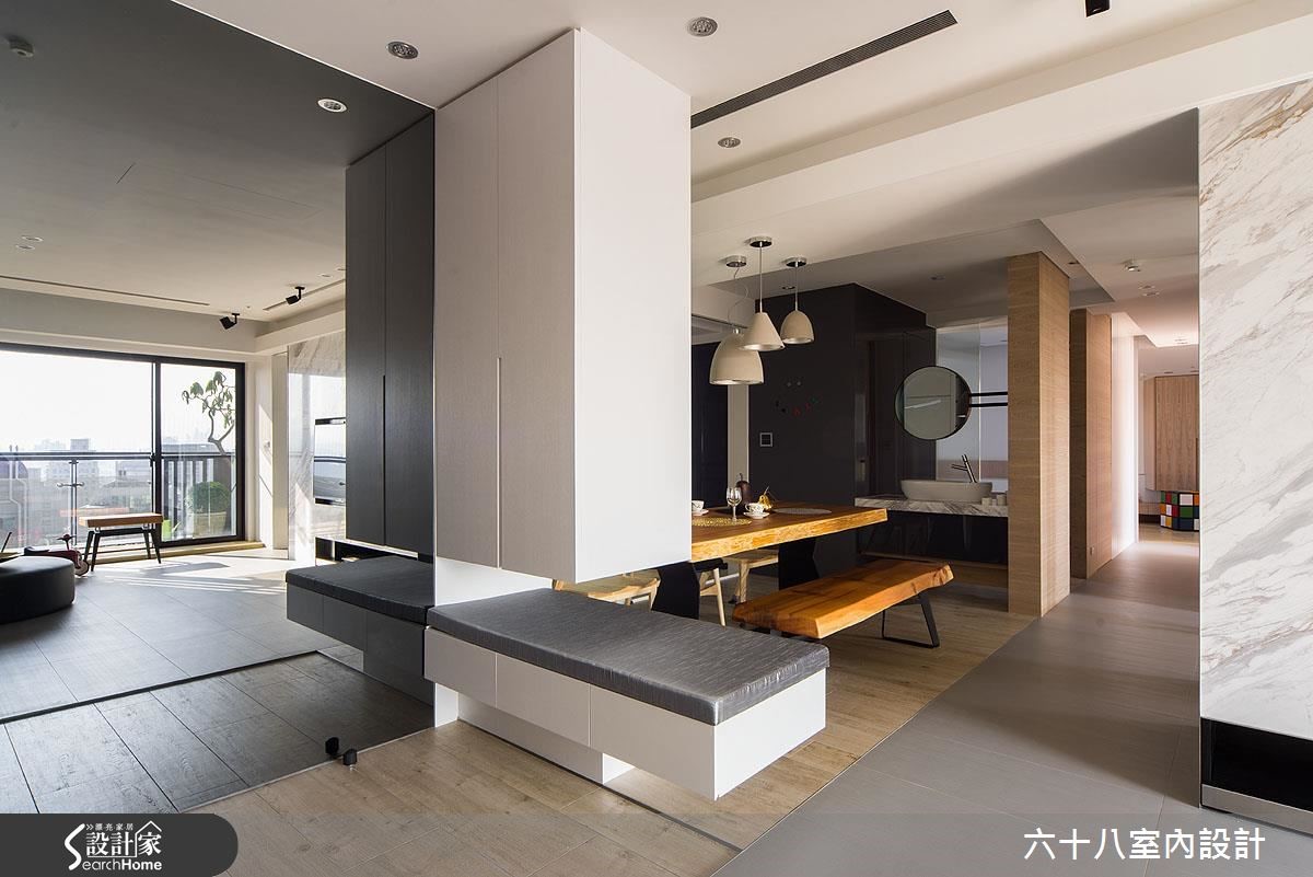 位於都市裡 17 層樓高的 45 坪居宅，設計師拆除空間內